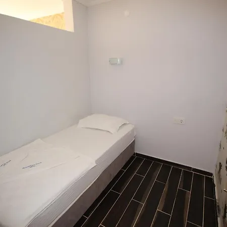 Ozkaptan Aqua Marmara Adasi